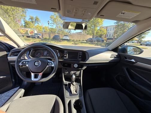 Blue 2019 Volkswagen Jetta 1.4T SE