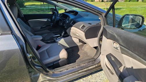 Gray 2013 Honda Civic Hybrid Base