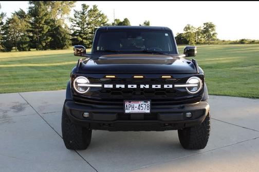 Black 2021 Ford Bronco Outer Banks
