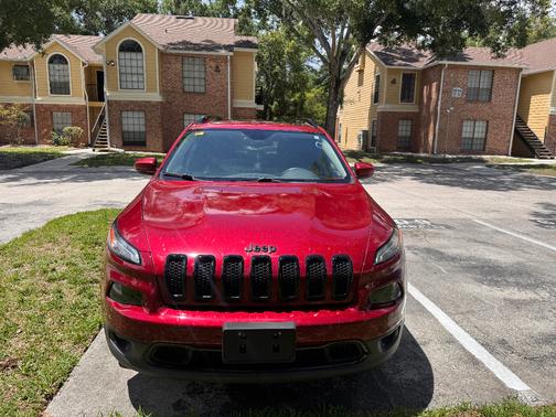 Red 2017 Jeep Cherokee Limited
