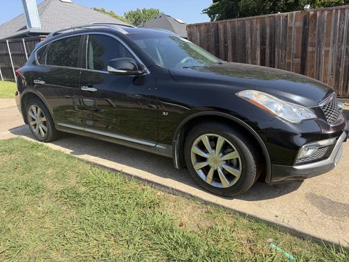 Black 2017 INFINITI QX50 Base