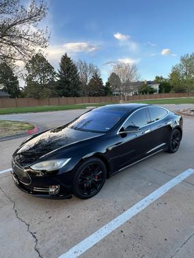 Black 2014 Tesla Model S P85D