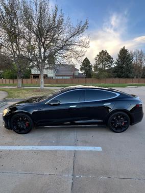 Black 2014 Tesla Model S P85D