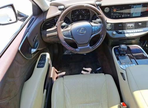 White 2018 Lexus LS 500 Base