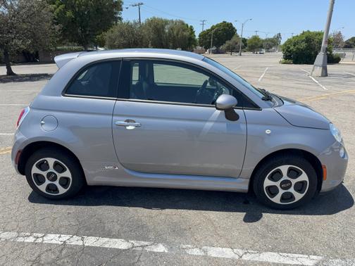 2016 FIAT 500e Battery Electric