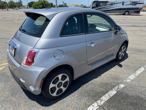 2016 FIAT 500e Battery Electric
