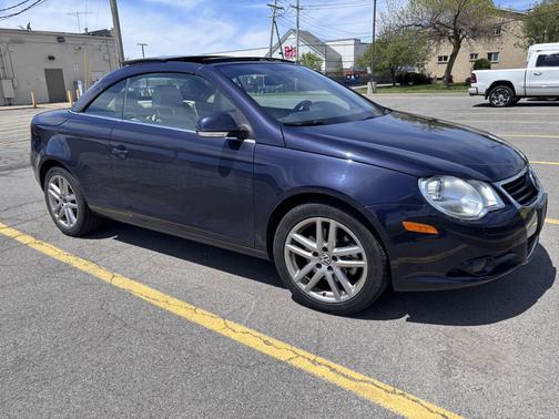 Blue 2008 Volkswagen Eos Lux