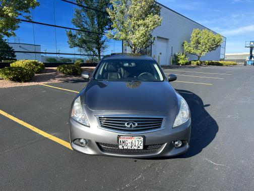 2013 INFINITI G37 x