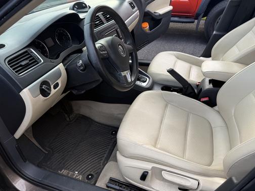 2013 Volkswagen Jetta SE