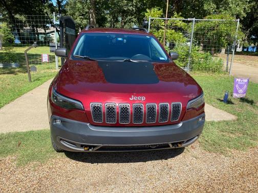 Red 2019 Jeep Cherokee Trailhawk