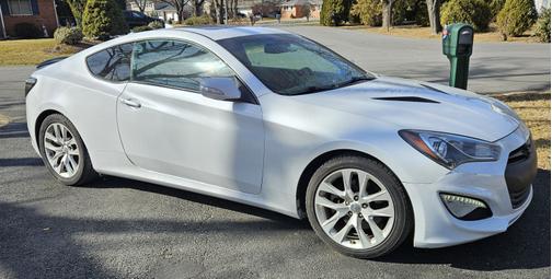 2014 Hyundai Genesis Coupe 3.8 Grand Touring