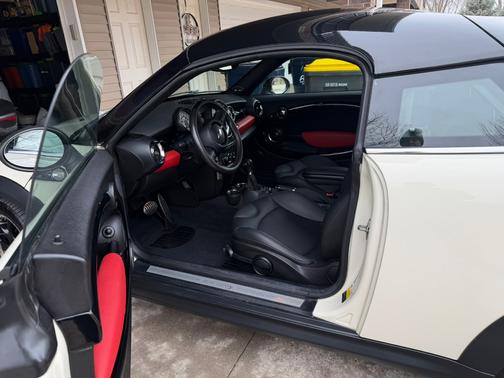 2012 MINI Cooper S Base