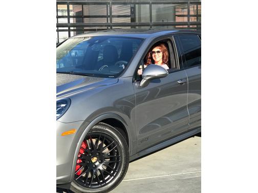 2017 Porsche Cayenne GTS