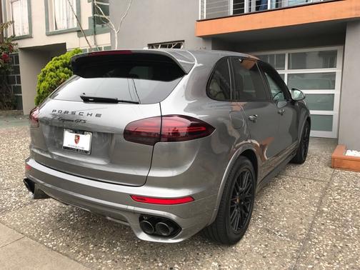 2017 Porsche Cayenne GTS