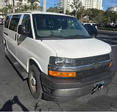2017 Chevrolet Express 3500 LT