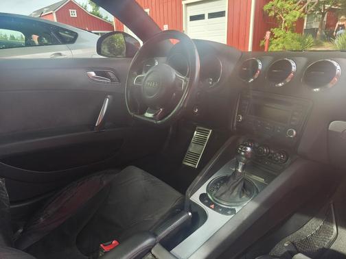 Black 2009 Audi TT 2.0T