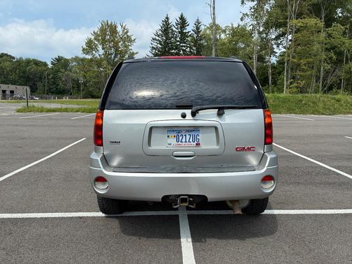 Silver 2007 GMC Envoy SLE