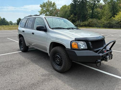 Silver 2007 GMC Envoy SLE
