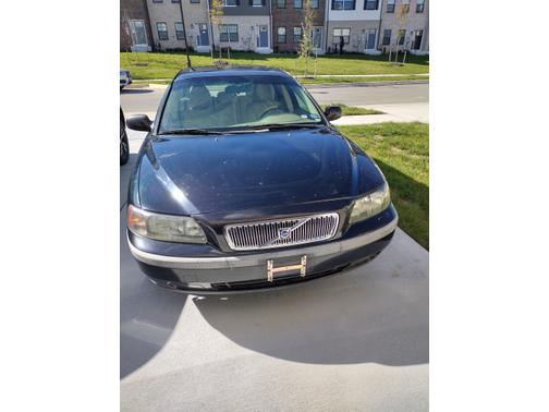 Black 2003 Volvo V70 2.4
