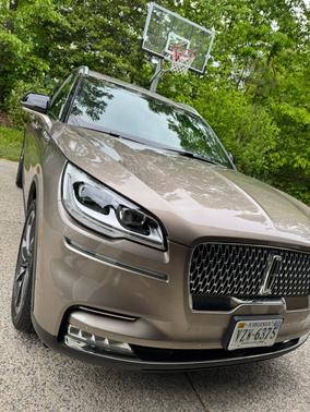 Gold 2020 Lincoln Aviator Reserve AWD