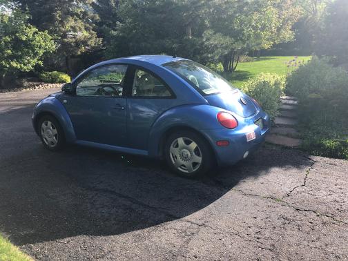 2000 Volkswagen New Beetle GLS