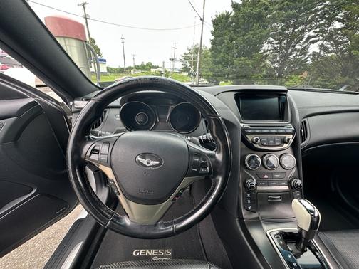 2013 Hyundai Genesis Coupe 3.8 Track