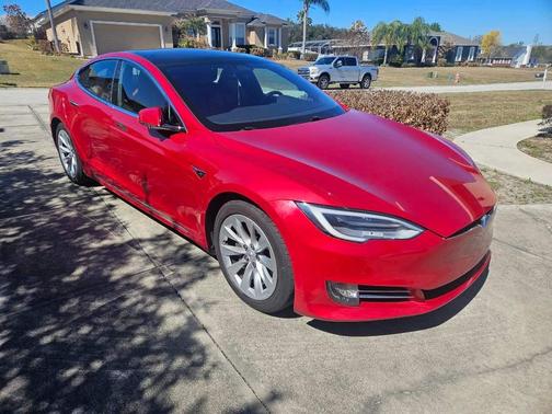 Red 2018 Tesla Model S 75D