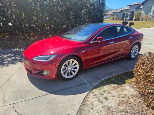 Red 2018 Tesla Model S 75D