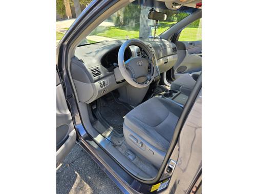2006 Toyota Sienna LE