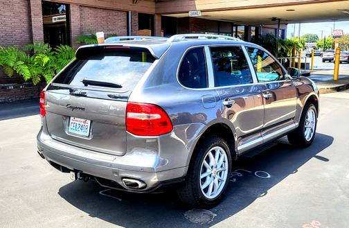 2008 Porsche Cayenne Base