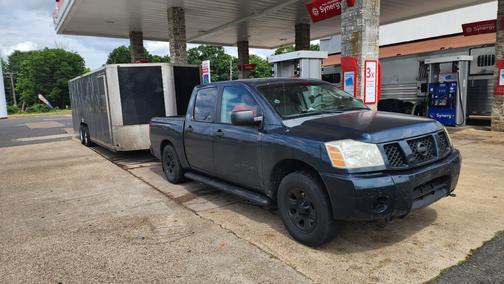 2006 Nissan Titan XE Crew Cab