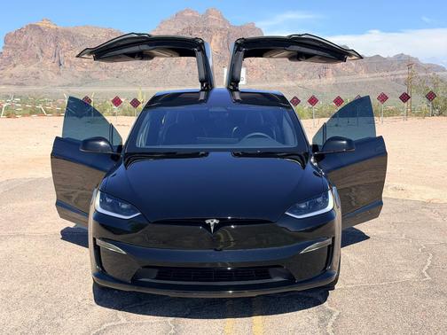 Black 2025 Tesla Model X AWD