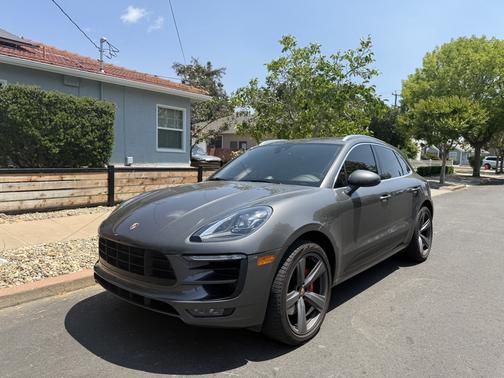2018 Porsche Macan GTS