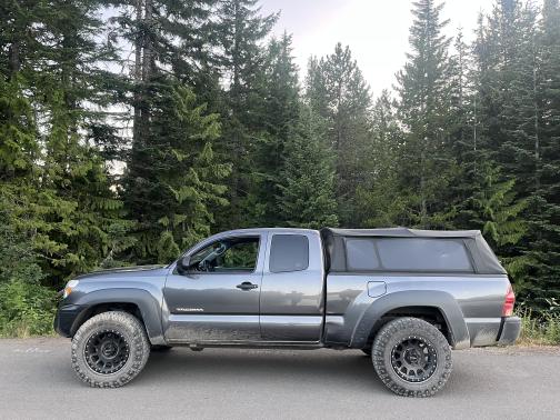 2014 Toyota Tacoma Base