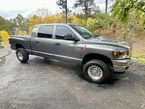 2007 Dodge Ram 2500 SLT Mega Cab