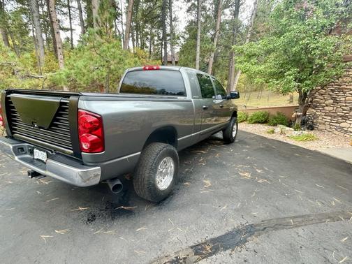 2007 Dodge Ram 2500 SLT Mega Cab