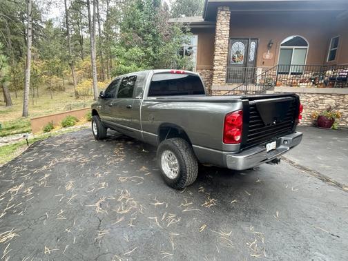2007 Dodge Ram 2500 SLT Mega Cab