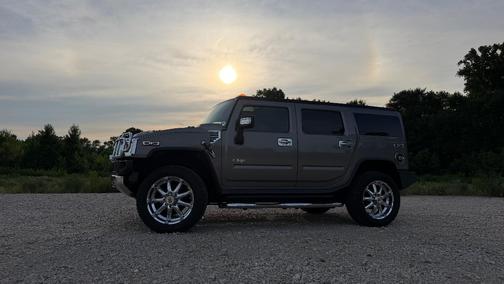 Beige 2008 Hummer H2 Base