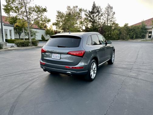 Photo 5 of 12 of 2013 Audi Q5 hybrid 2.0T Prestige
