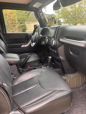 Green 2015 Jeep Wrangler Unlimited Rubicon