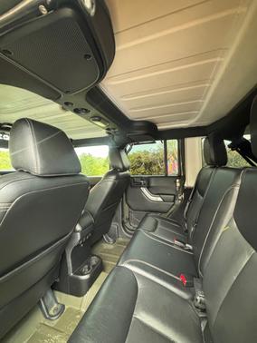 Green 2015 Jeep Wrangler Unlimited Rubicon
