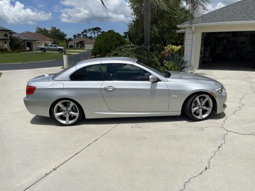 2011 BMW 335 i