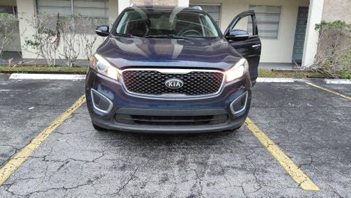 2016 Kia Sorento LX