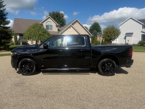 Black 2025 RAM 1500 Laramie