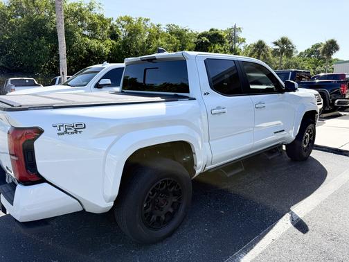 2024 Toyota Tacoma Hybrid TRD Sport