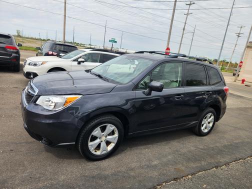 Gray 2015 Subaru Forester 2.5i Premium