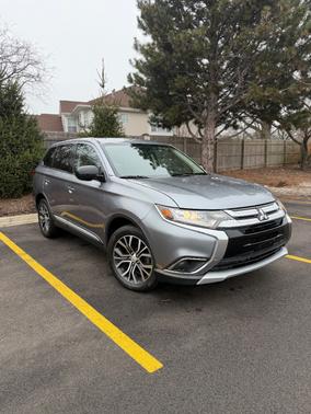 2017 Mitsubishi Outlander ES