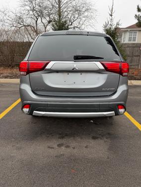2017 Mitsubishi Outlander ES