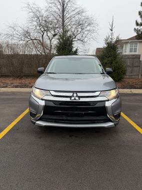 2017 Mitsubishi Outlander ES