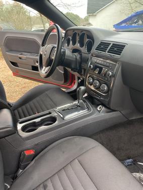 2014 Dodge Challenger SXT